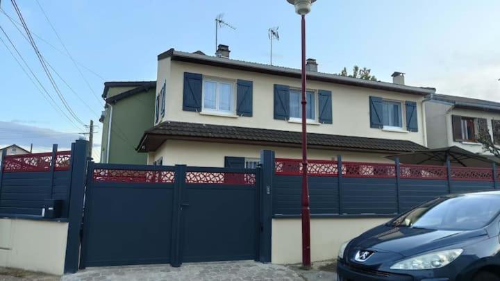Chambre Privee Pour 4 Personnes En Banlieue Parisienne A Bondy Eksteriør billede