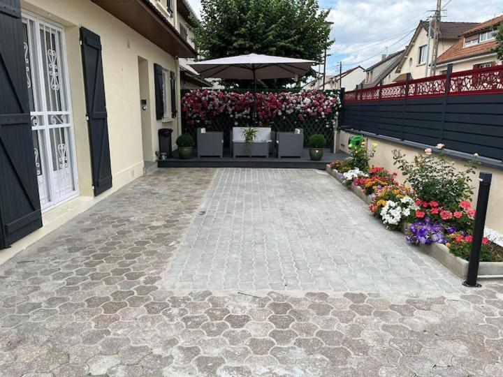 Chambre Privee Pour 4 Personnes En Banlieue Parisienne A Bondy Eksteriør billede